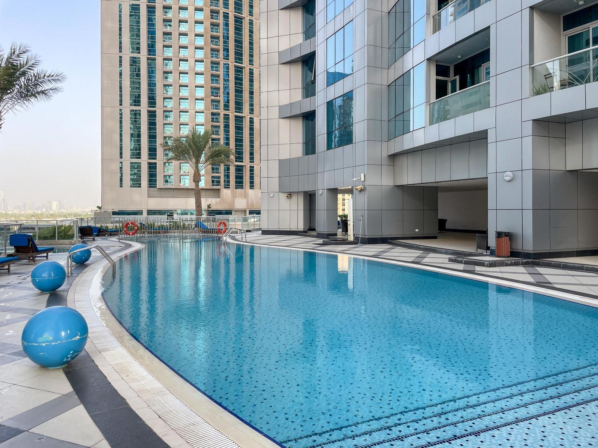 Torch 77 - By Saffron House Vandrehjem Dubai Eksteriør billede