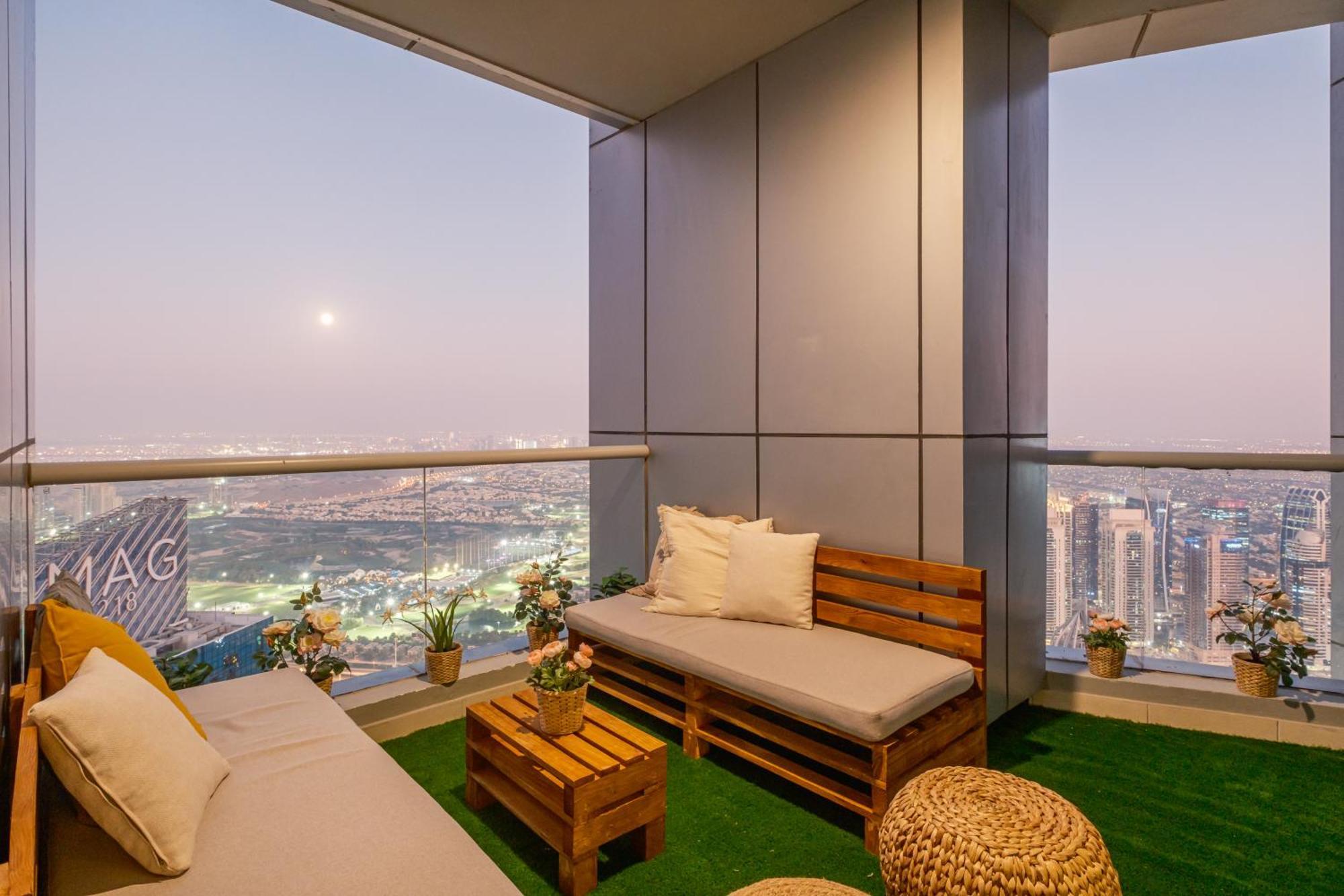 Torch 77 - By Saffron House Vandrehjem Dubai Eksteriør billede